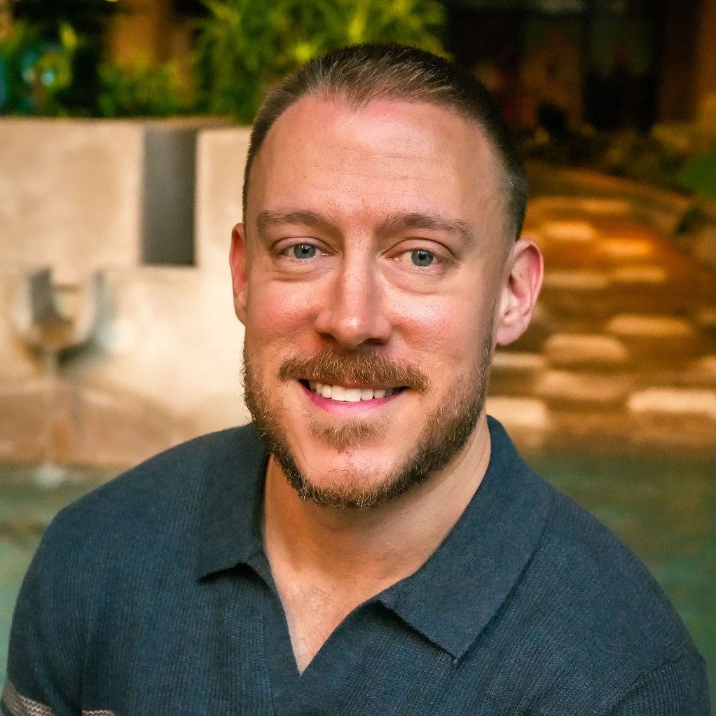 Jeremy Tullis (JT)